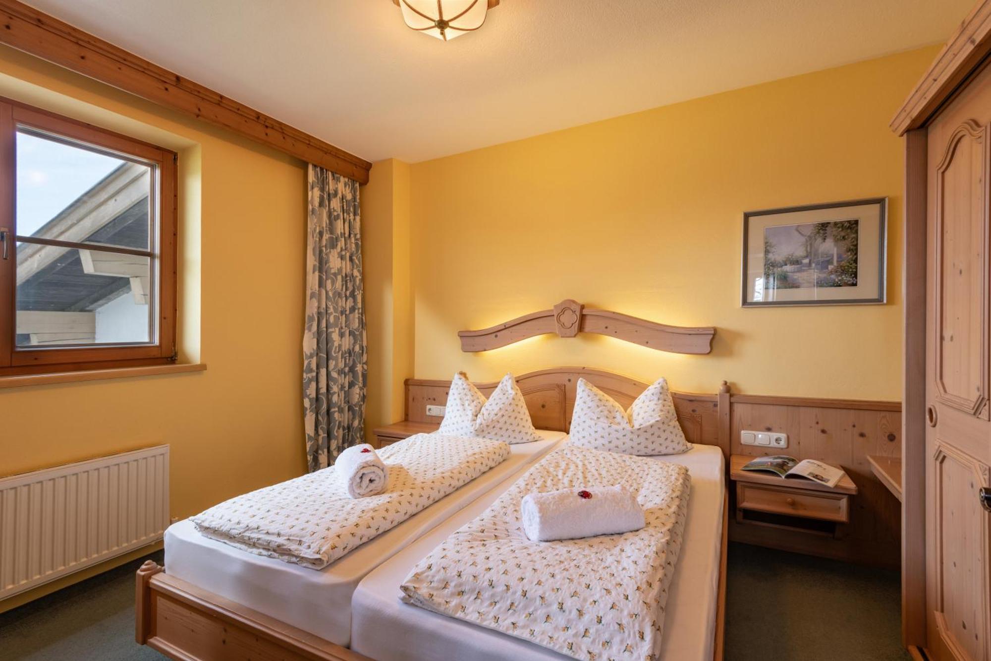 Hochfeldalm Hotel Санкт Йохан ин Тирол Екстериор снимка