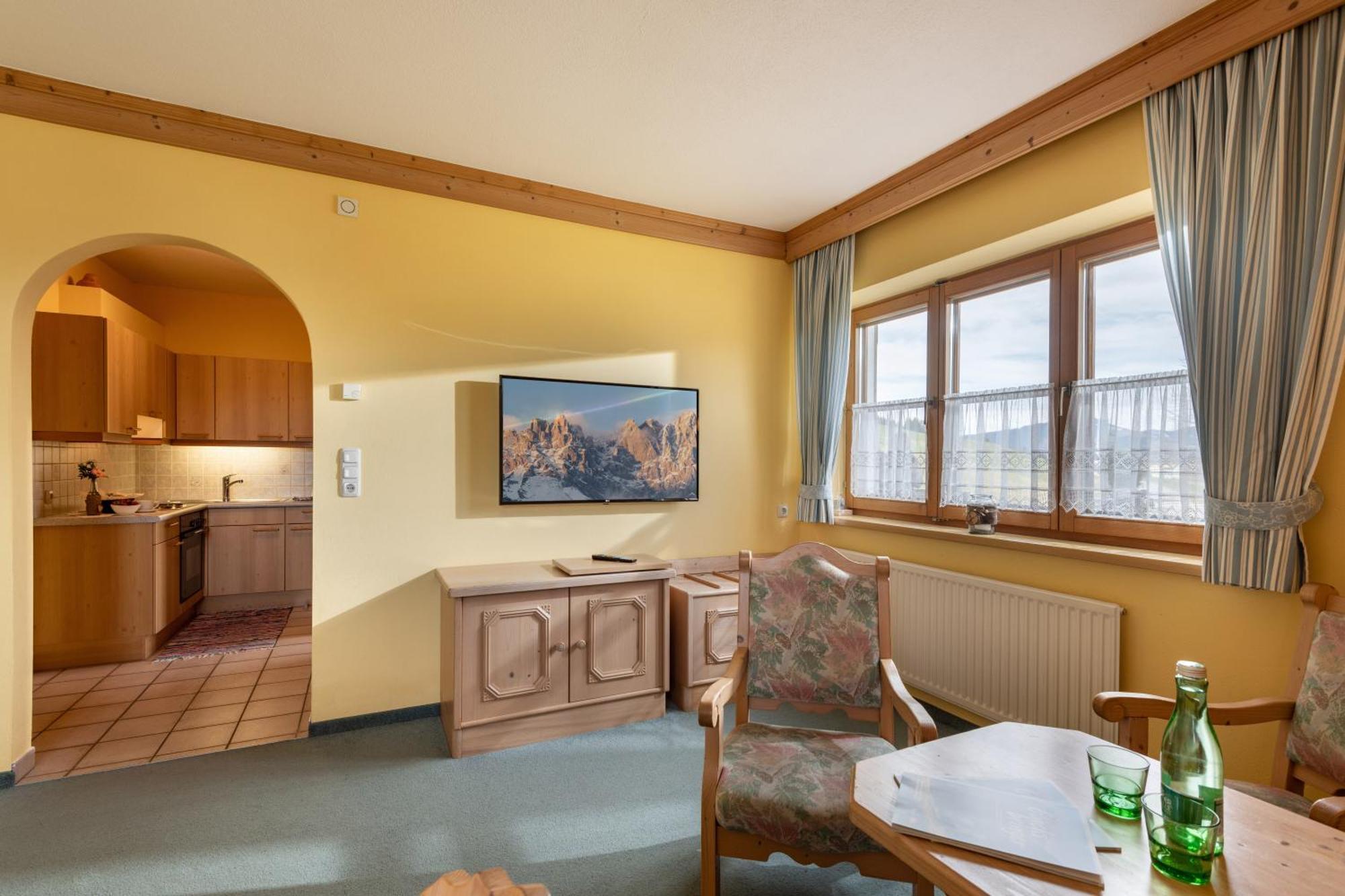 Hochfeldalm Hotel Санкт Йохан ин Тирол Екстериор снимка