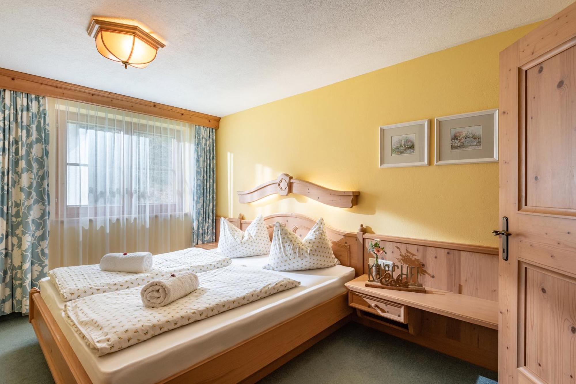 Hochfeldalm Hotel Санкт Йохан ин Тирол Екстериор снимка
